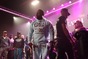 This Rapper Has a Truly Frightening On-Stage Experience Mid-Battle, and it’s All Caught on Video