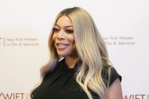 Classic Wendy Williams Interview Blasting Nicole Murphy For Kissing A Married Man Goes Viral, Reminding Us Wendy Did Not Play