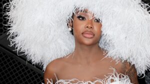 Wait, Who Told Summer Walker To Do That Tribute To Mary J. Blige?