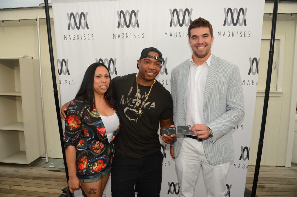 People Are Really Out Here Buying Tickets To Fyre Festival 2