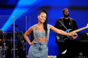 Alicia Keys’ Son Won’t Let You Throw Stuff At His Mama!