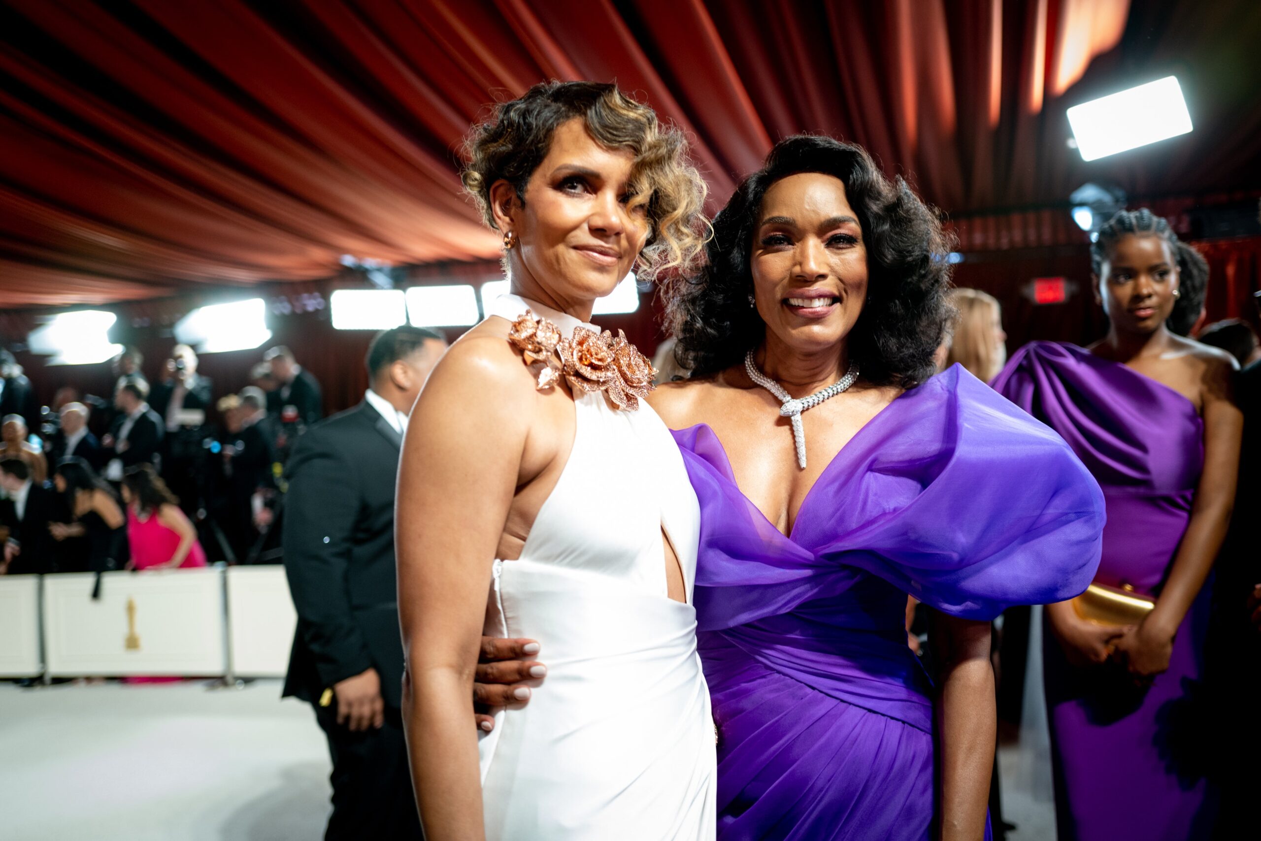 HOLLYWOOD, CALIFORNIA - MARCH 12: (L-R) Halle Berry and Angela Bassett attend the 95th Annual Academy Awards at Hollywood & Highland on March 12, 2023 in Hollywood, California. Photo: Getty Images Emma McIntyre