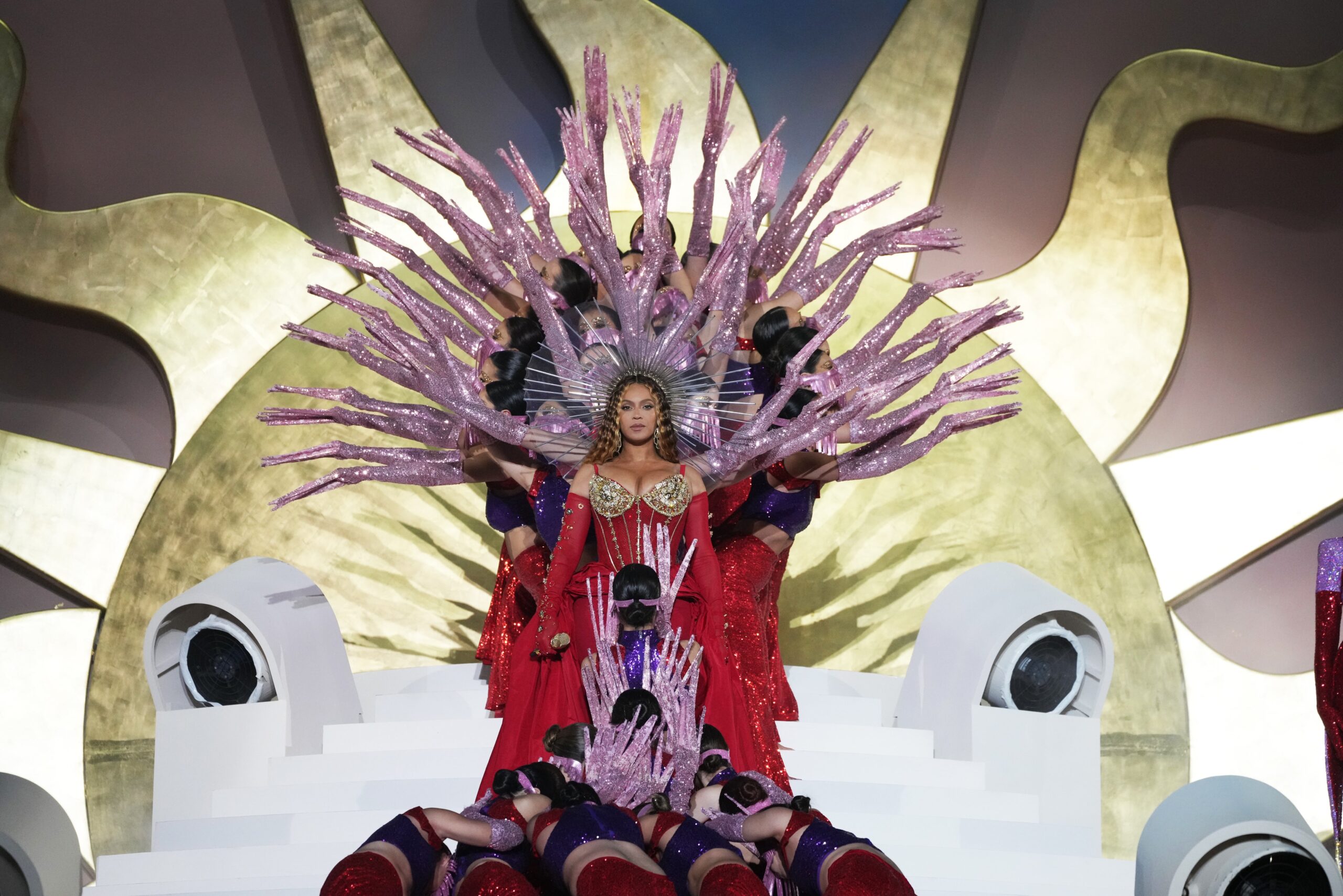 Beyoncé performs, headlining the Grand Reveal of Dubai’s newest luxury hotel, Atlantis The Royal on January 21, 2023 in Dubai, United Arab Emirates. Photo: Getty Images Kevin Mazur for Atlantis The Royal