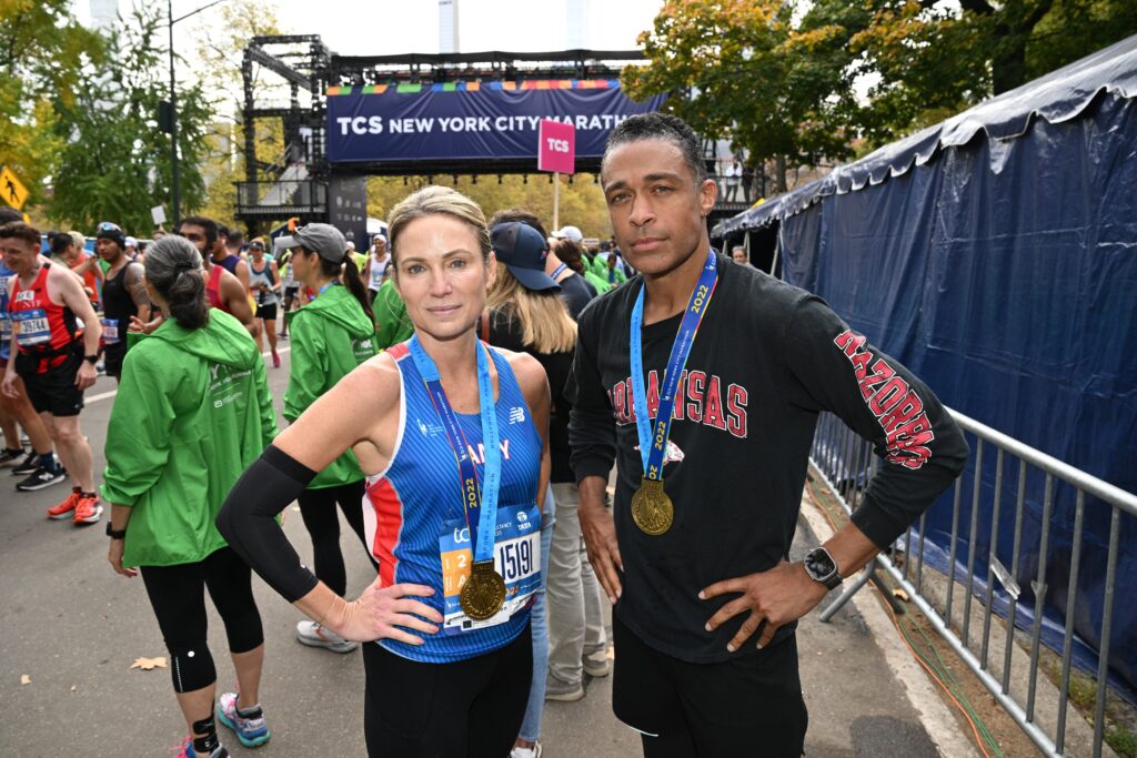 Here’s Why T.J. Holmes’ and Amy Robach’s Kiss Fest Is Suspect