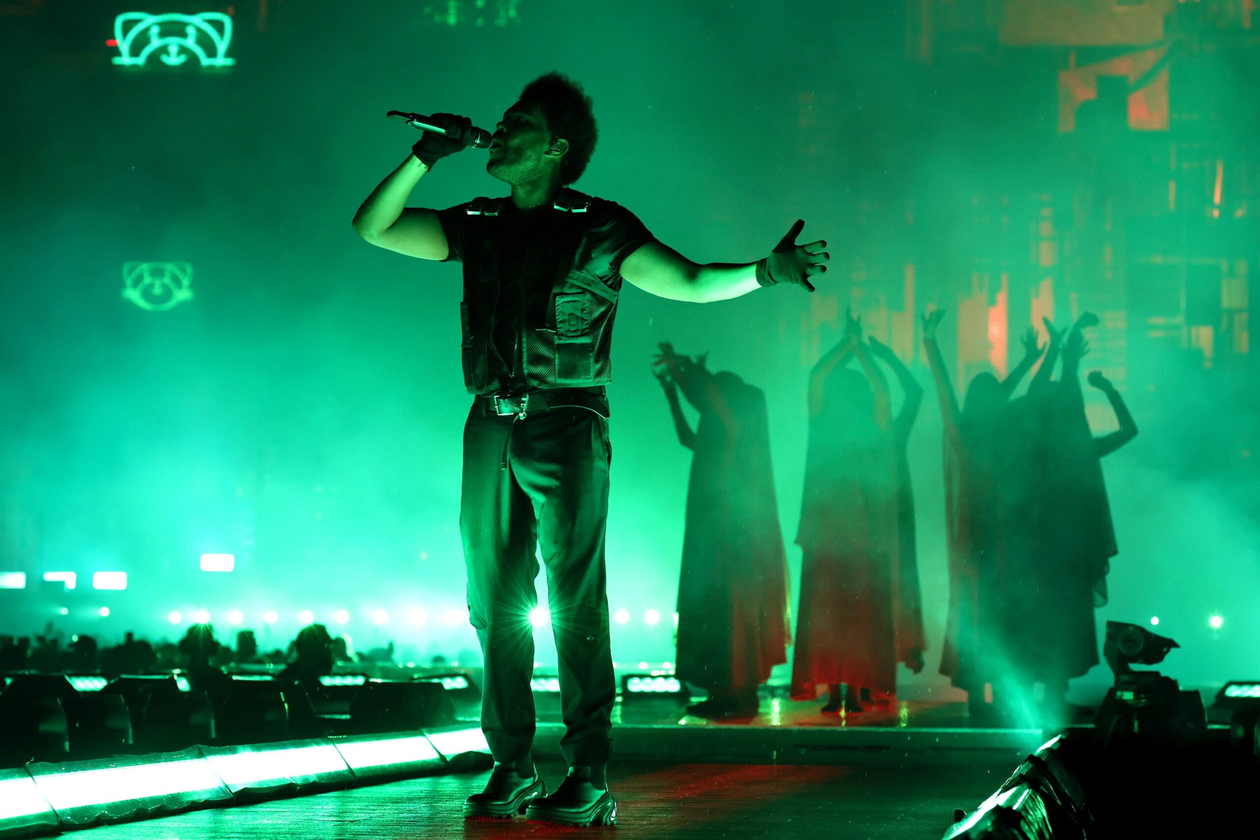 The Weeknd performs at the “After Hours Til Dawn” Tour at Met Life Stadium on July 16, 2022 in East Rutherford, New Jersey. Photo: Getty Images Theo Wargo