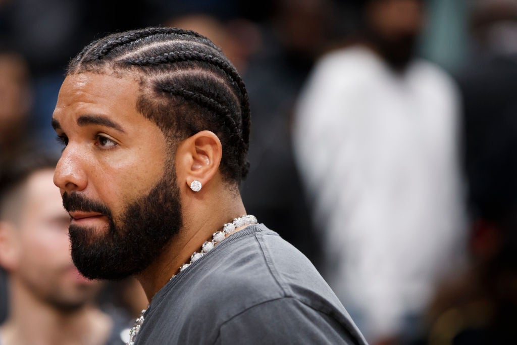Drake Announces New Album HONESTLY, NEVERMIND