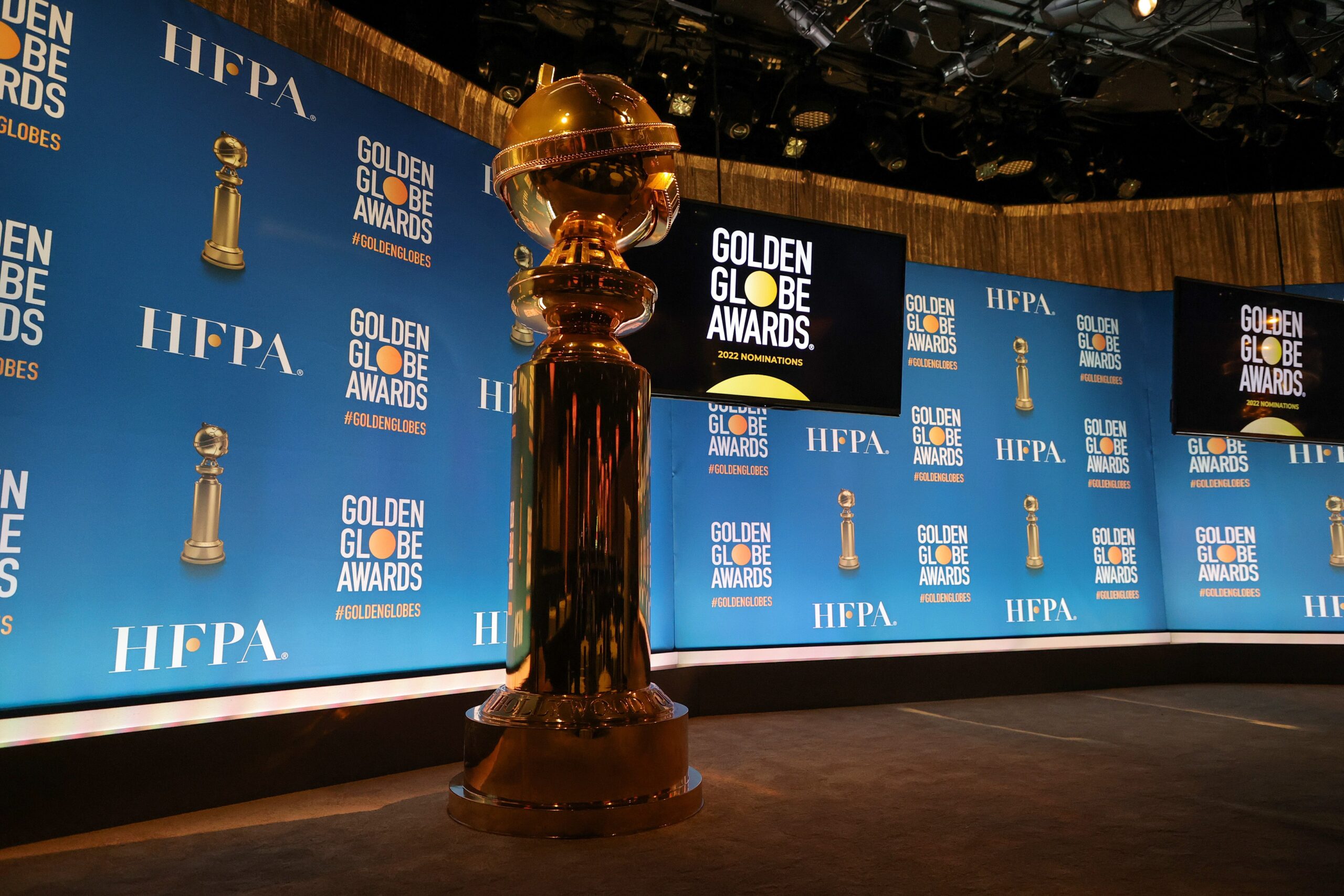 BEVERLY HILLS, CALIFORNIA - DECEMBER 13: The stage is set for the 79th Annual Golden Globe Award nominations at The Beverly Hilton on December 13, 2021 in Beverly Hills, California. (Photo by Kevin Winter/Getty Images) Photo: Getty Images Kevin Winter