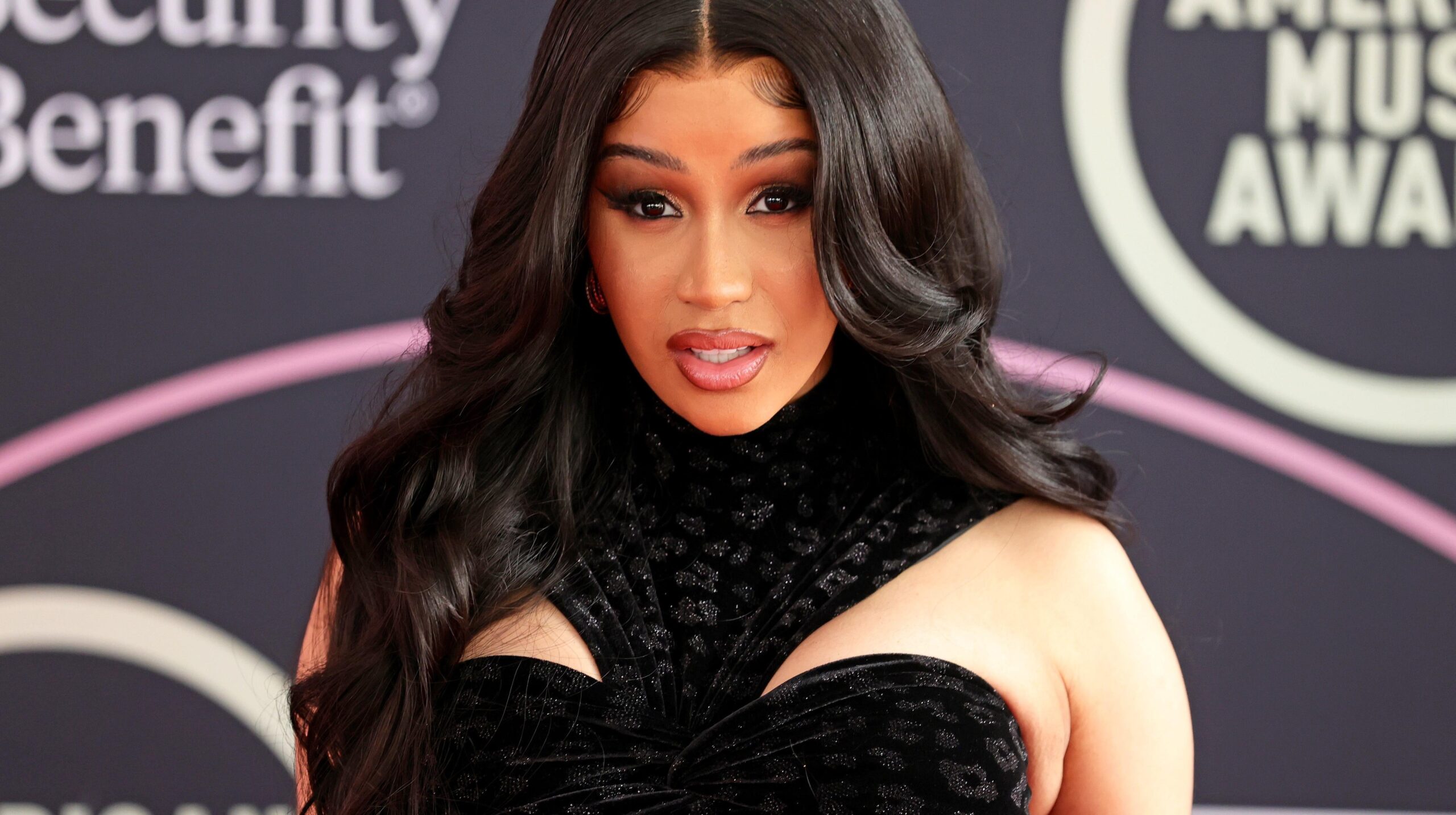 Cardi B attends the 2021 American Music Awards Red Carpet Roll-Out at L.A. LIVE on November 19, 2021 in Los Angeles, California. Photo: Getty Images Rich Fury
