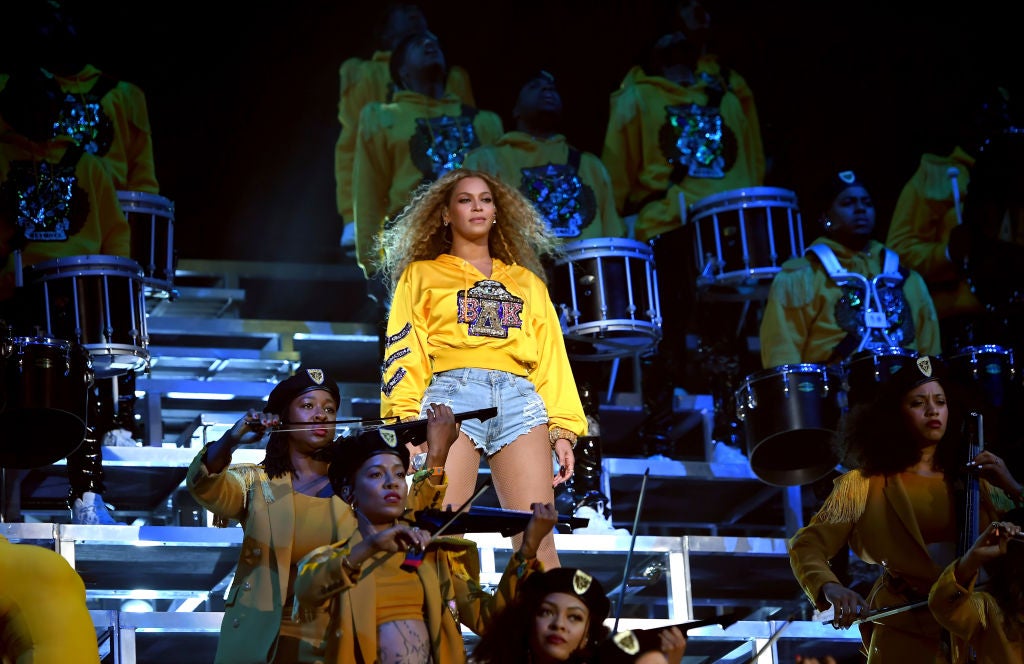 6 Ways Beyoncé's Cover of 'Before I Let Go' From Homecoming: The Live Album Just Changed the Game