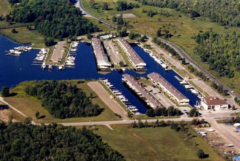 Brechin Dry Dock Marine Lake Simcoe Marina SnagASlip