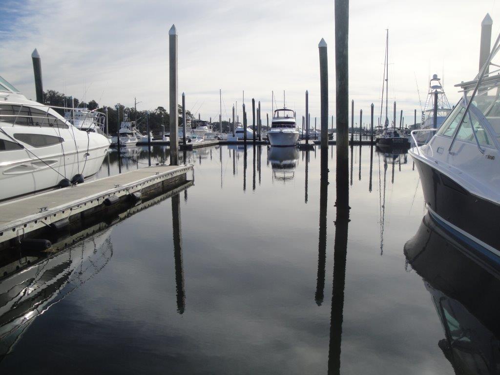 Private boat slip for monthly rent in Wilmington, North Carolina Snag