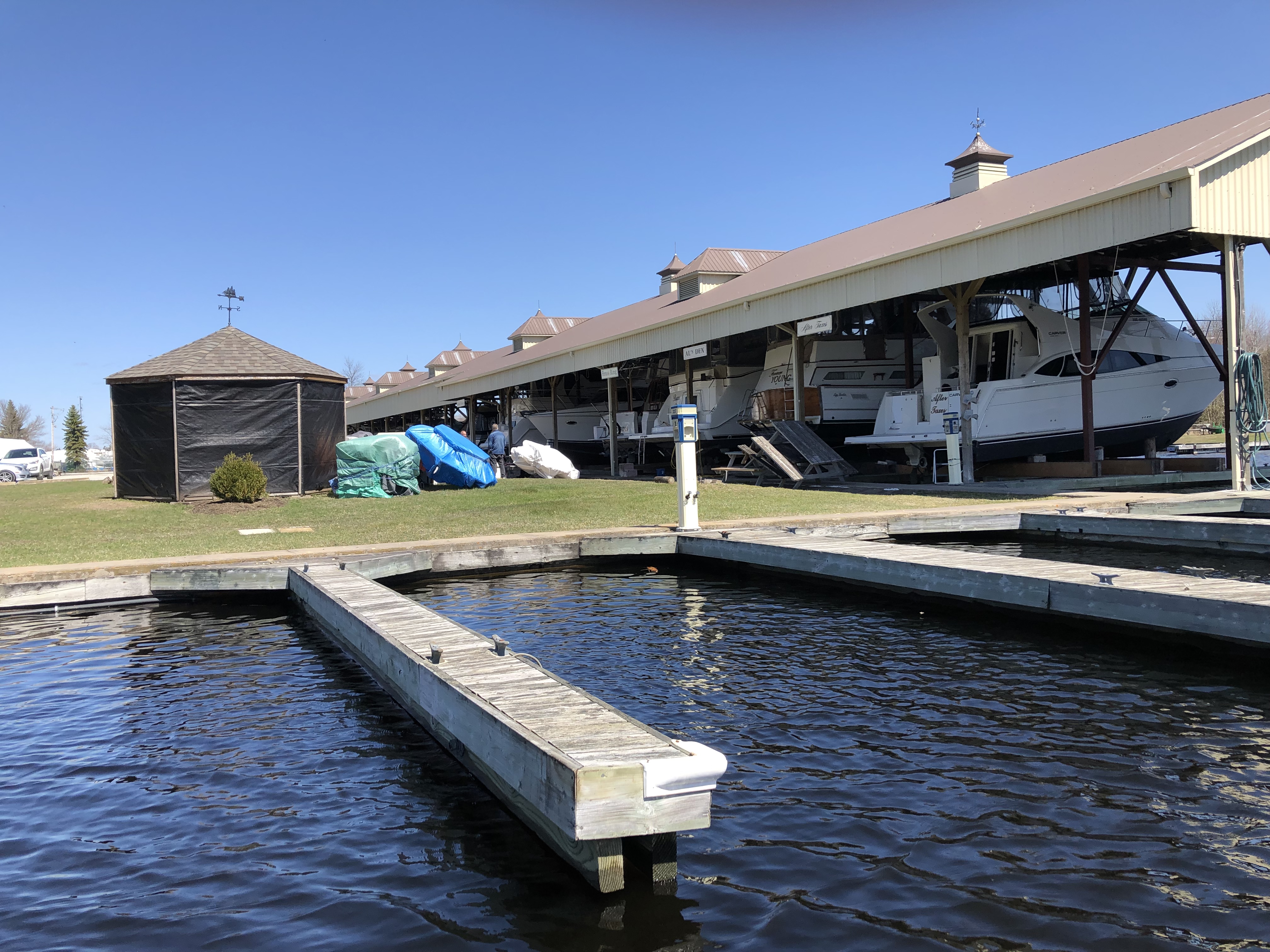 Premium 40’ Covered Private Slip 