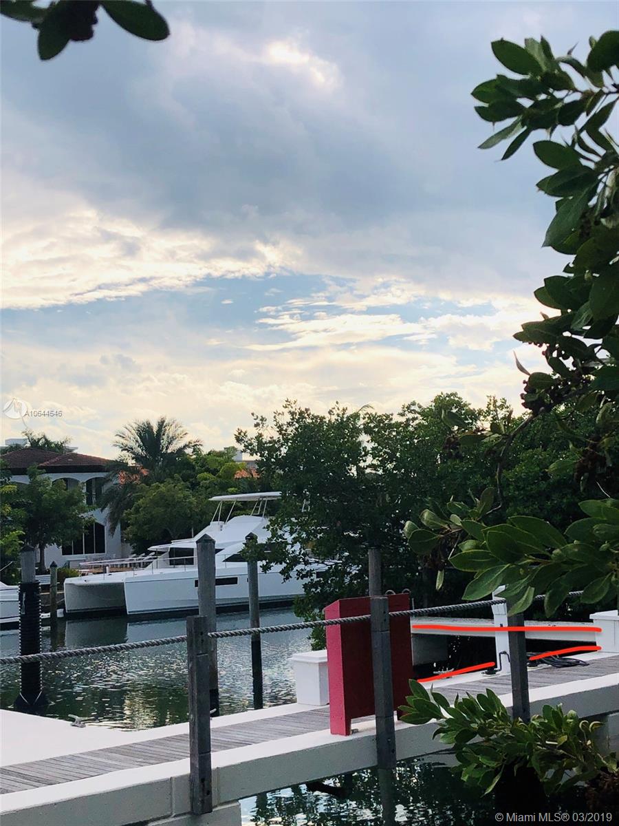 Private boat dock for sale in Sunny Isles, Florida SnagASlip