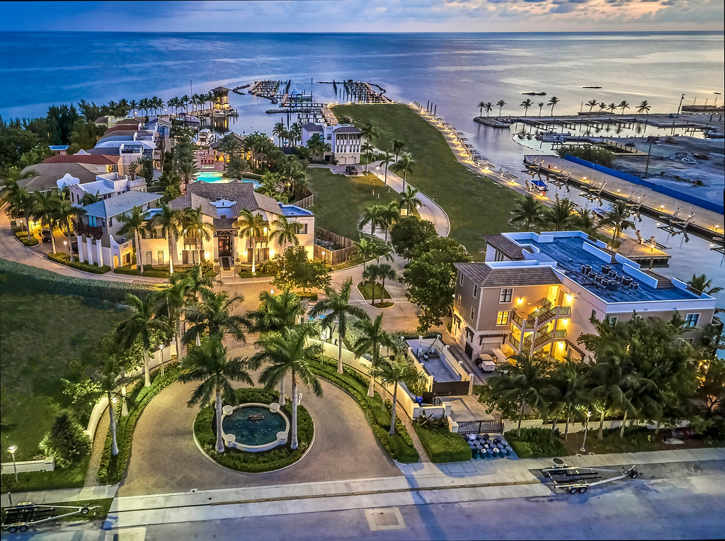 Marlin Bay Resort & Marina - Marathon, Florida - Snag-A-Slip