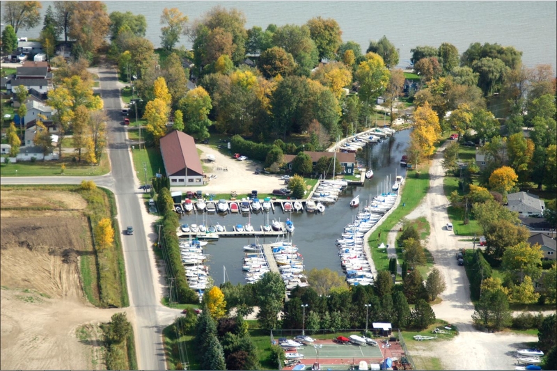 Baycrest Lodge and Marina Lake Ontario Marina SnagASlip