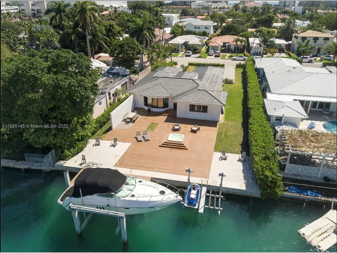 Private 60ft Dock w/ lift - Surfside