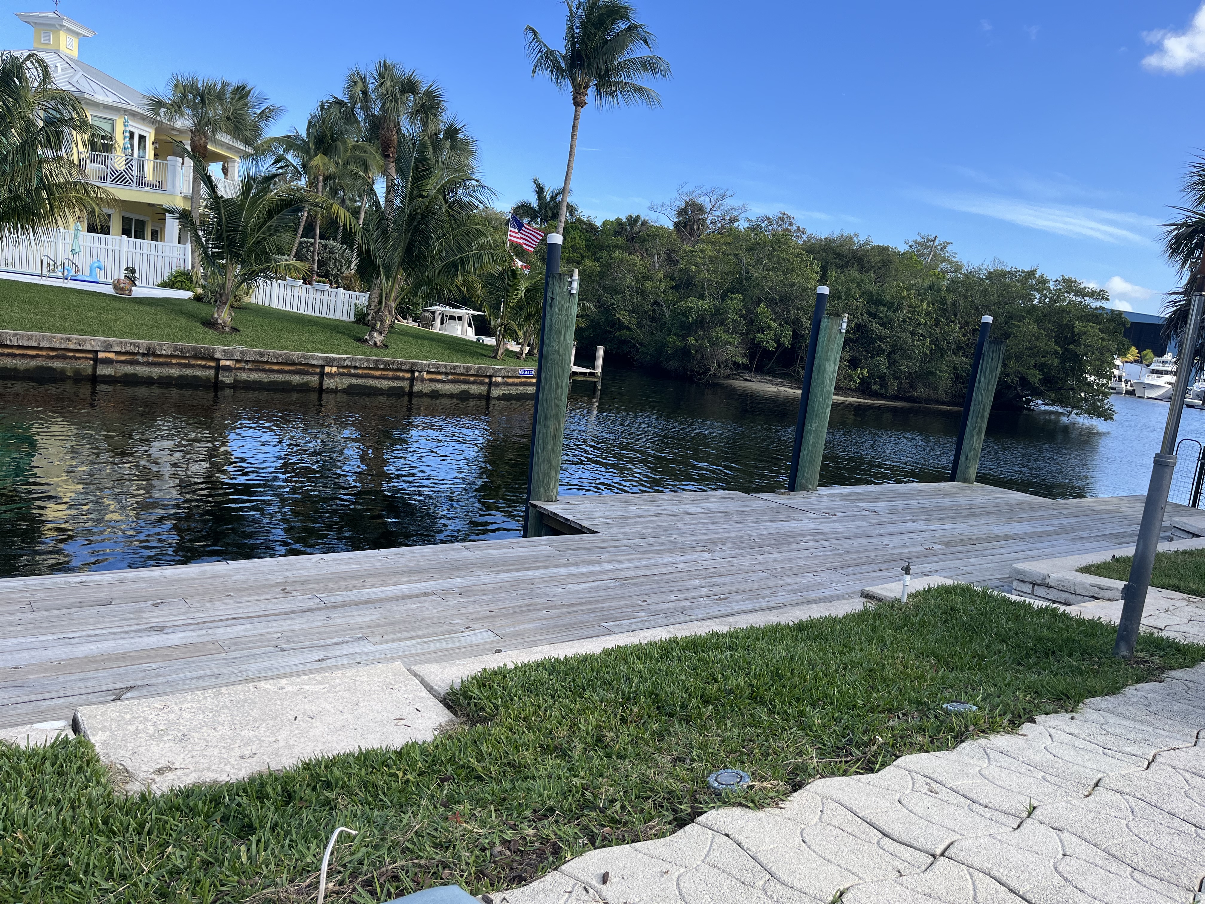 60ft Dock - Skip & a Jump to LMC