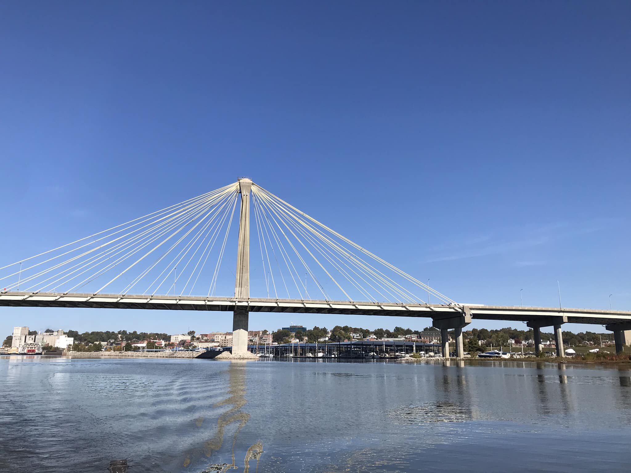 The Alton Marina Alton, Illinois Mississippi River SnagASlip