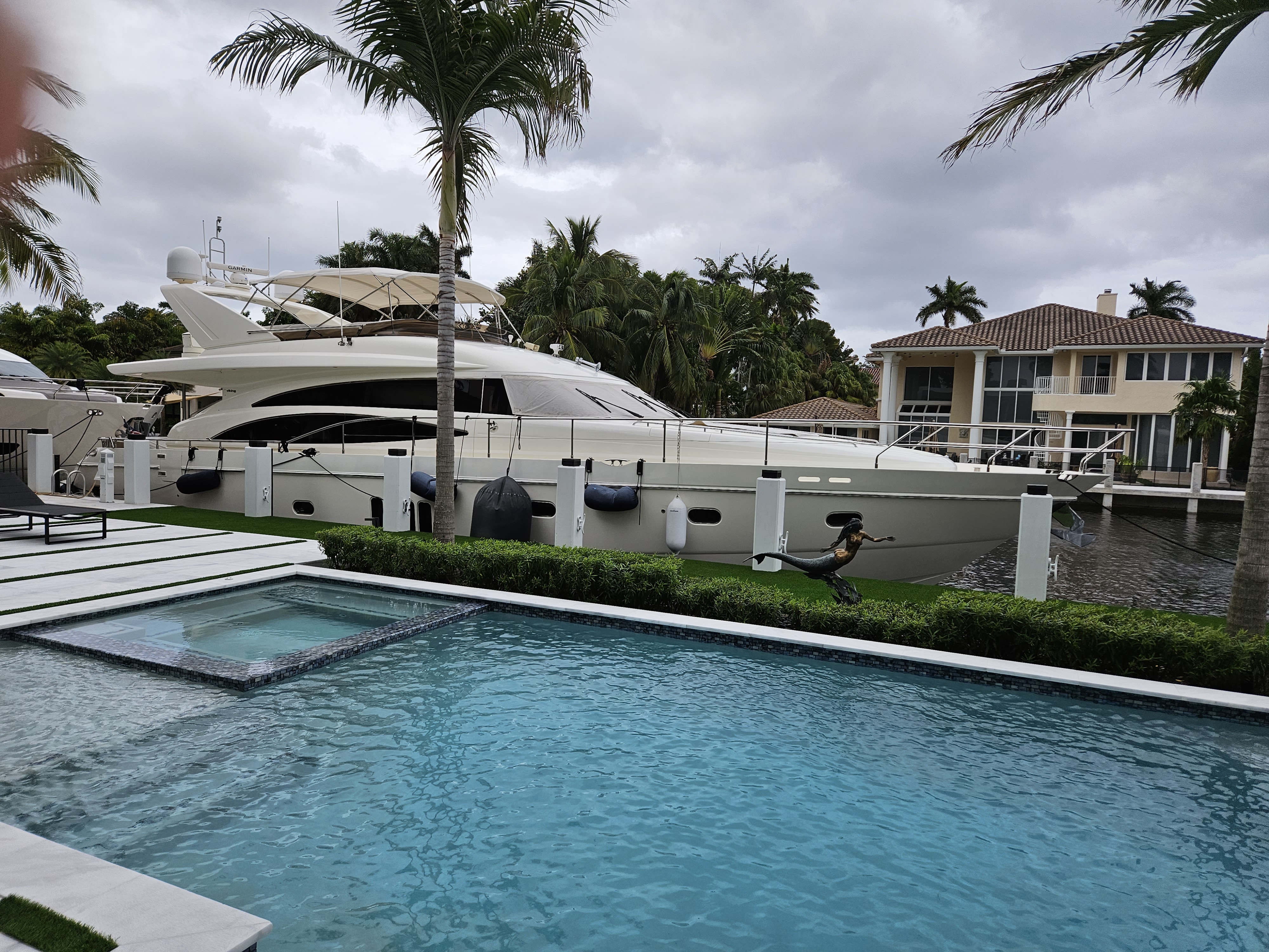 100 Ft Dock in Ft. Lauderdale