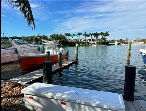 34' Private Slip for Rent in the Heart of Miami Beach
