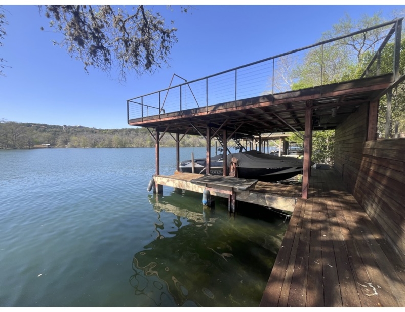 Lake Austin Boat Slip For Nice Wake Surf Boat Owner