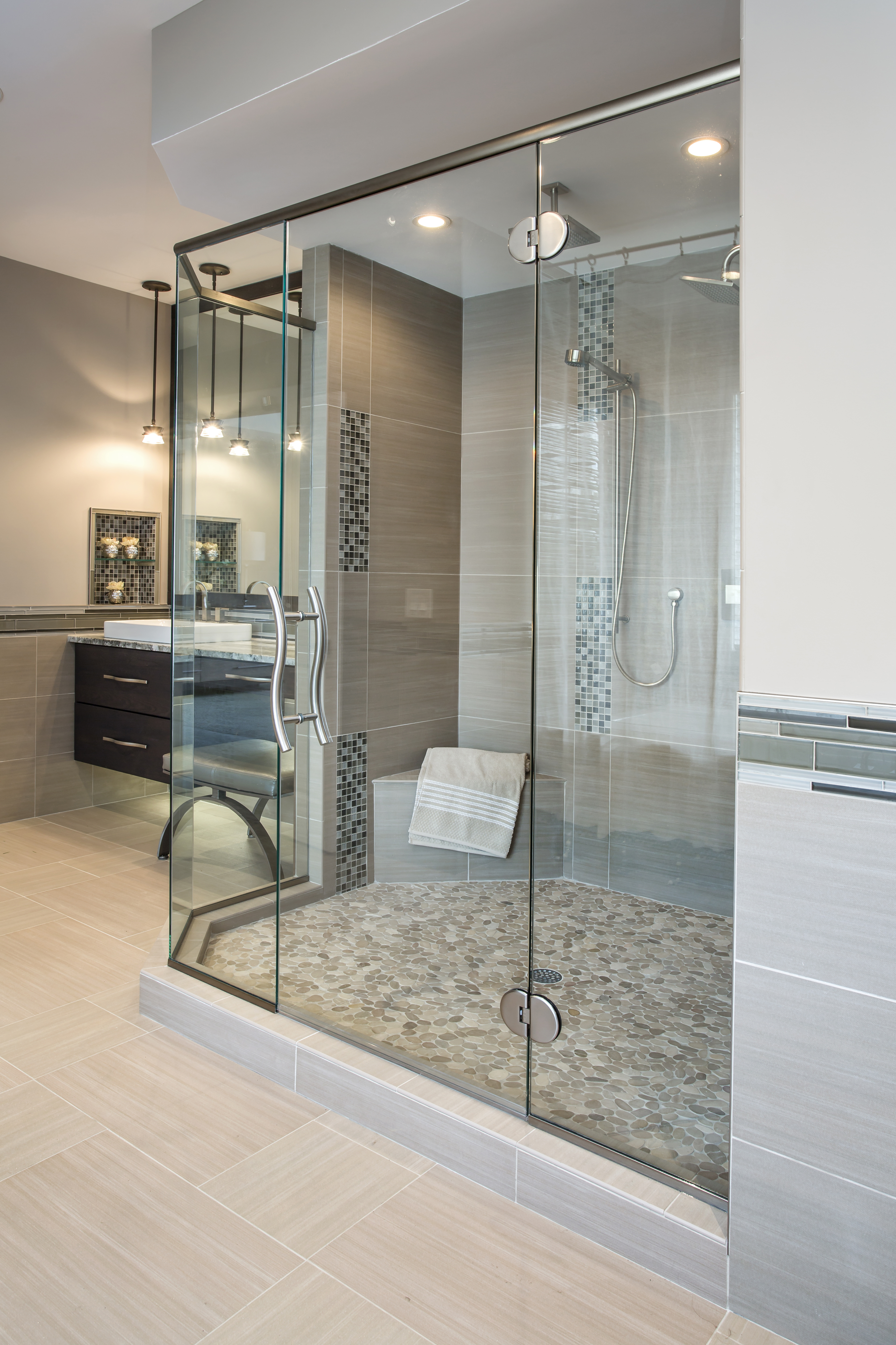 Vonse Frameless 3/8inch Glass Swing Door, Inline Panel, & Return Panel