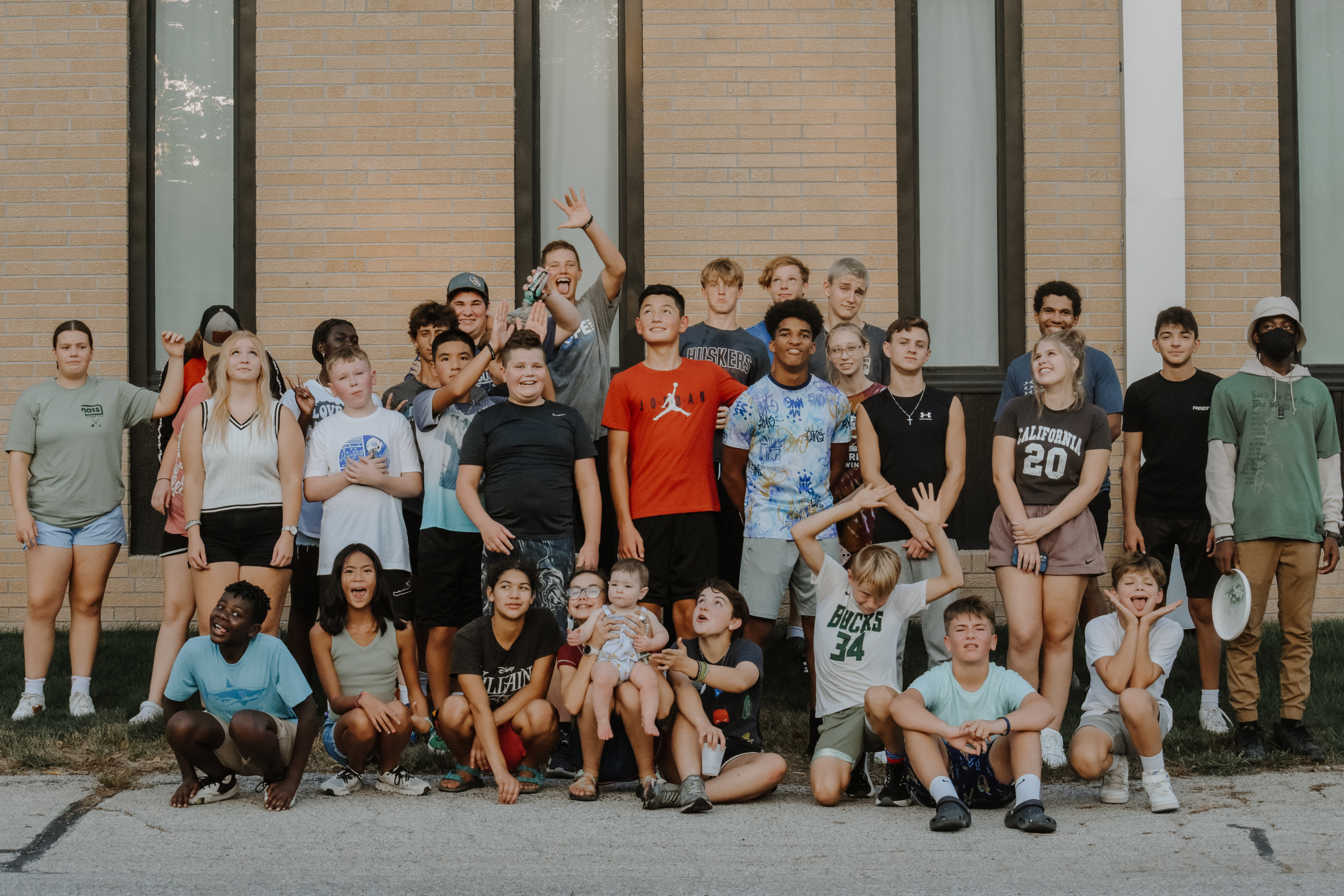 silly group picture of highschool students