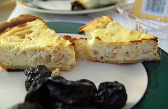 Caramelized Cheese and Onion Pie