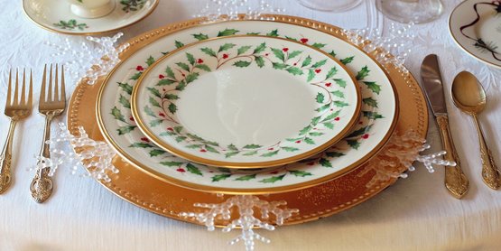 holiday table plate set at dinner table