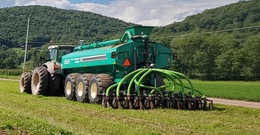 Manure injector