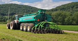 Manure injector
