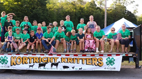 4-H club at parade