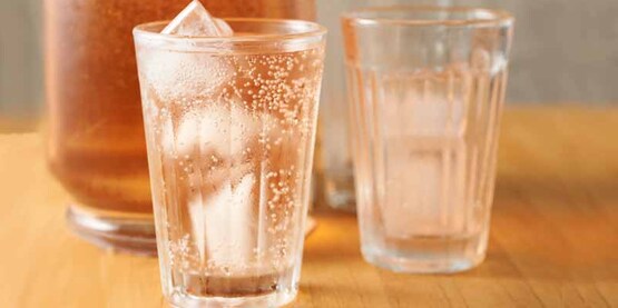Image accompanying Cooking Matters recipe for Raspberry Lime Fizz
