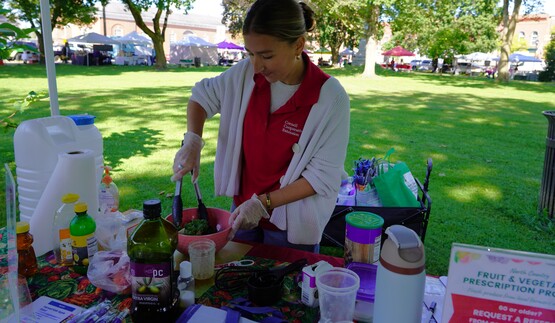 Farmers Market Food Demo