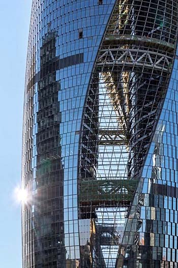 SOHO Li Ze Tower features a double-insulated, unitized glass curtain-wall system. Photo source: Zaha Hadid Architects.