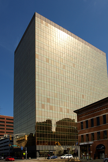 After purchasing the 20-story office tower in 2019, Gershman Partners and Citimark announced it would modernize the gold façade with a transparent, all-glass curtain wall.