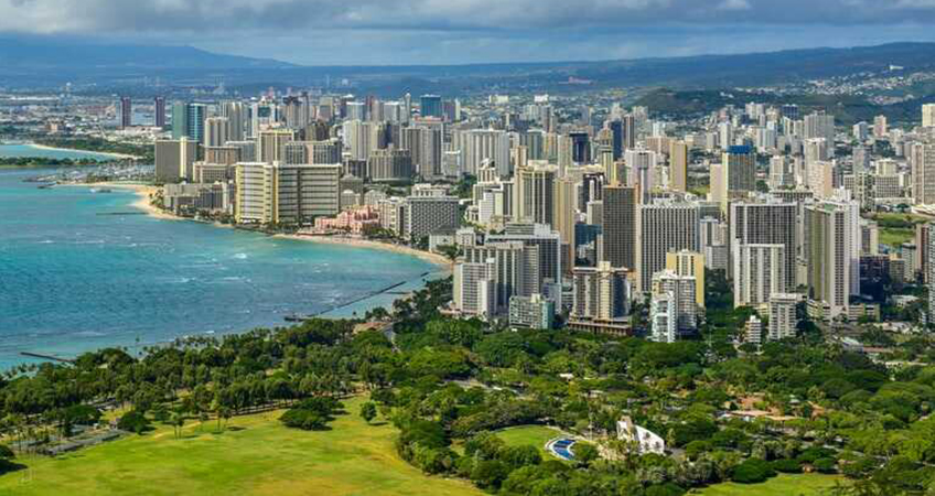 The approval allows each of the towers to rise a maximum of 400 feet (122 meters), while current zoning for the area allows buildings of up to 150 feet (46 meters).