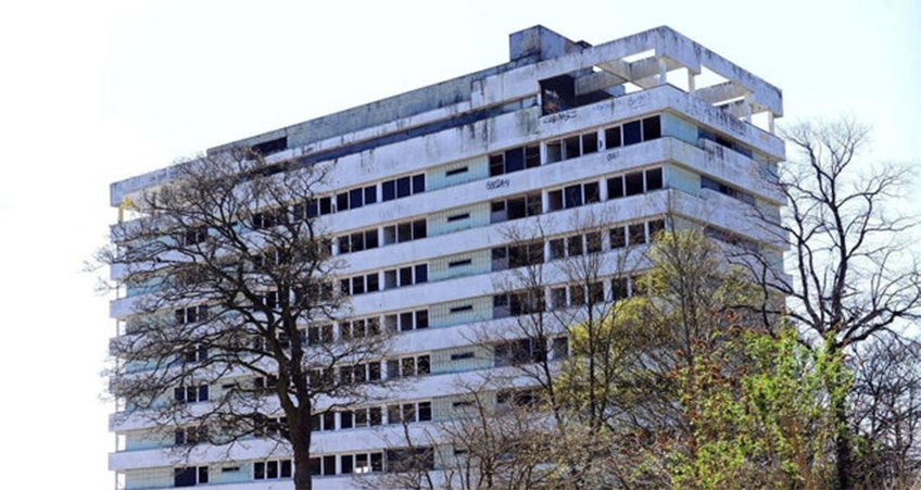 The redevelopment of the 1965-built hotel would deliver one-, two-, and three-bed apartments.