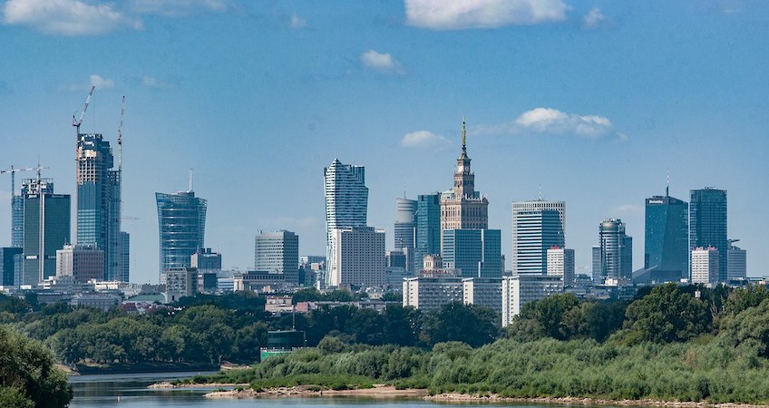 Warsaw. (c) Qbolewicz
