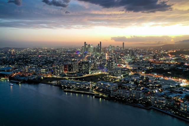 Brisbane. Photo by Jesse Collins on Unsplash