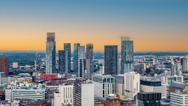 Manchester. Photo by Mylo Kaye on Unsplash
