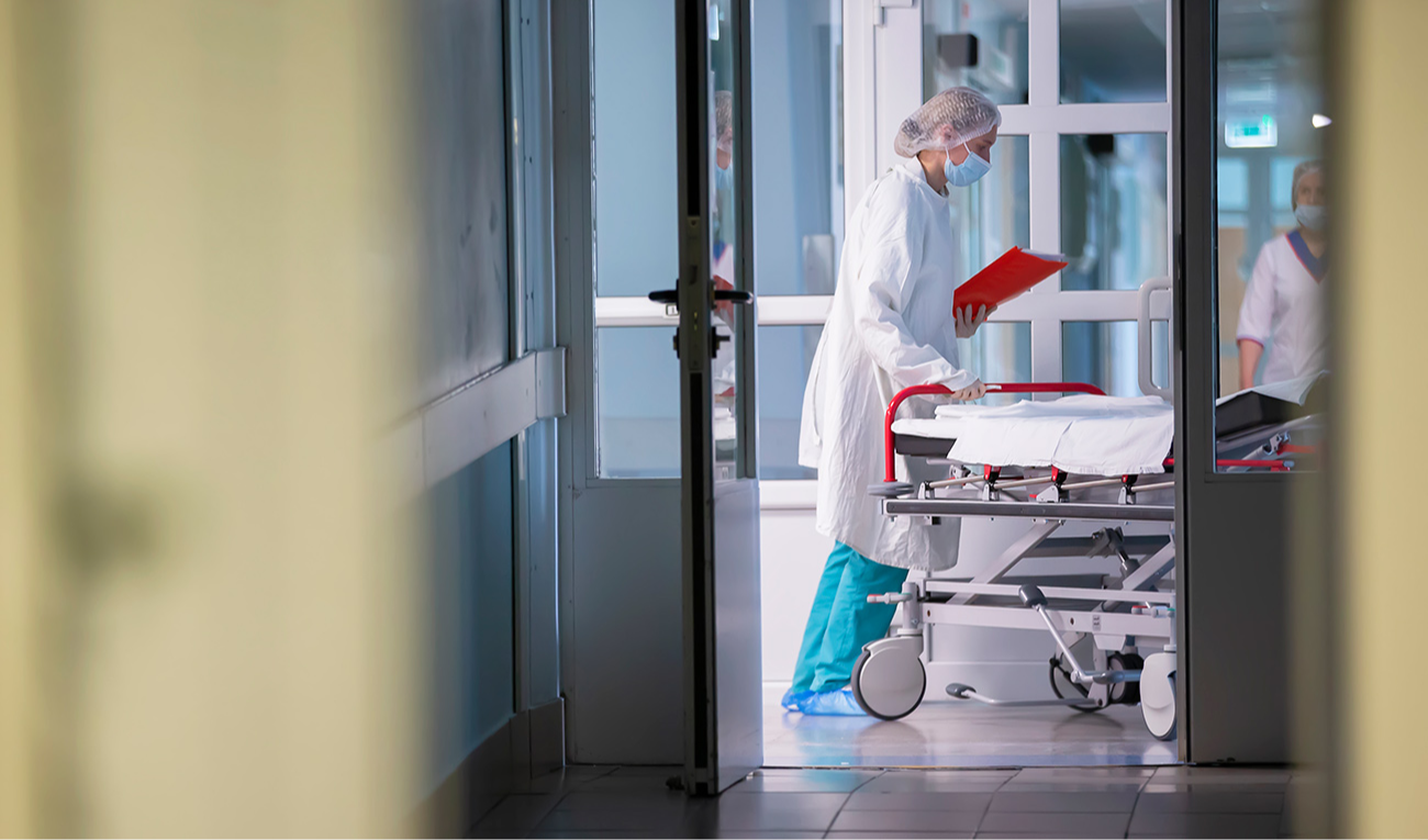 Un asistente LLM ajustado localmente demuestra ser una herramienta prometedora para aliviar la carga de trabajo de los médicos de urgencias (imagen: Sviatlana Lazarenka / iStock)