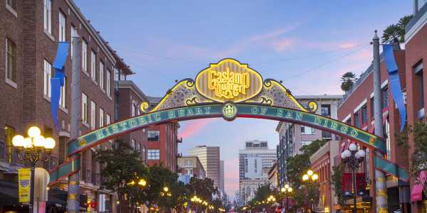 A Guide to San Diego's Gaslamp District