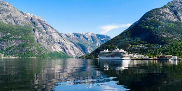 What Went Right on Board the Viking Sky?
