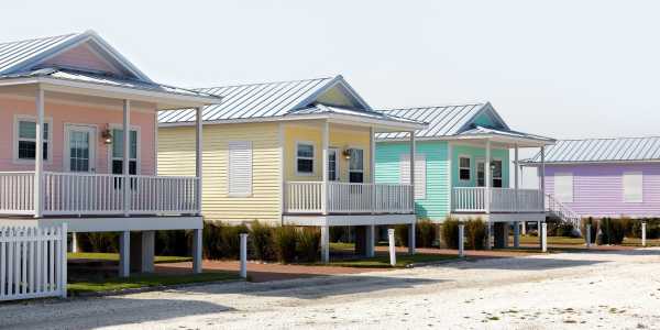 Vacation Rentals vs Hotels and Resorts