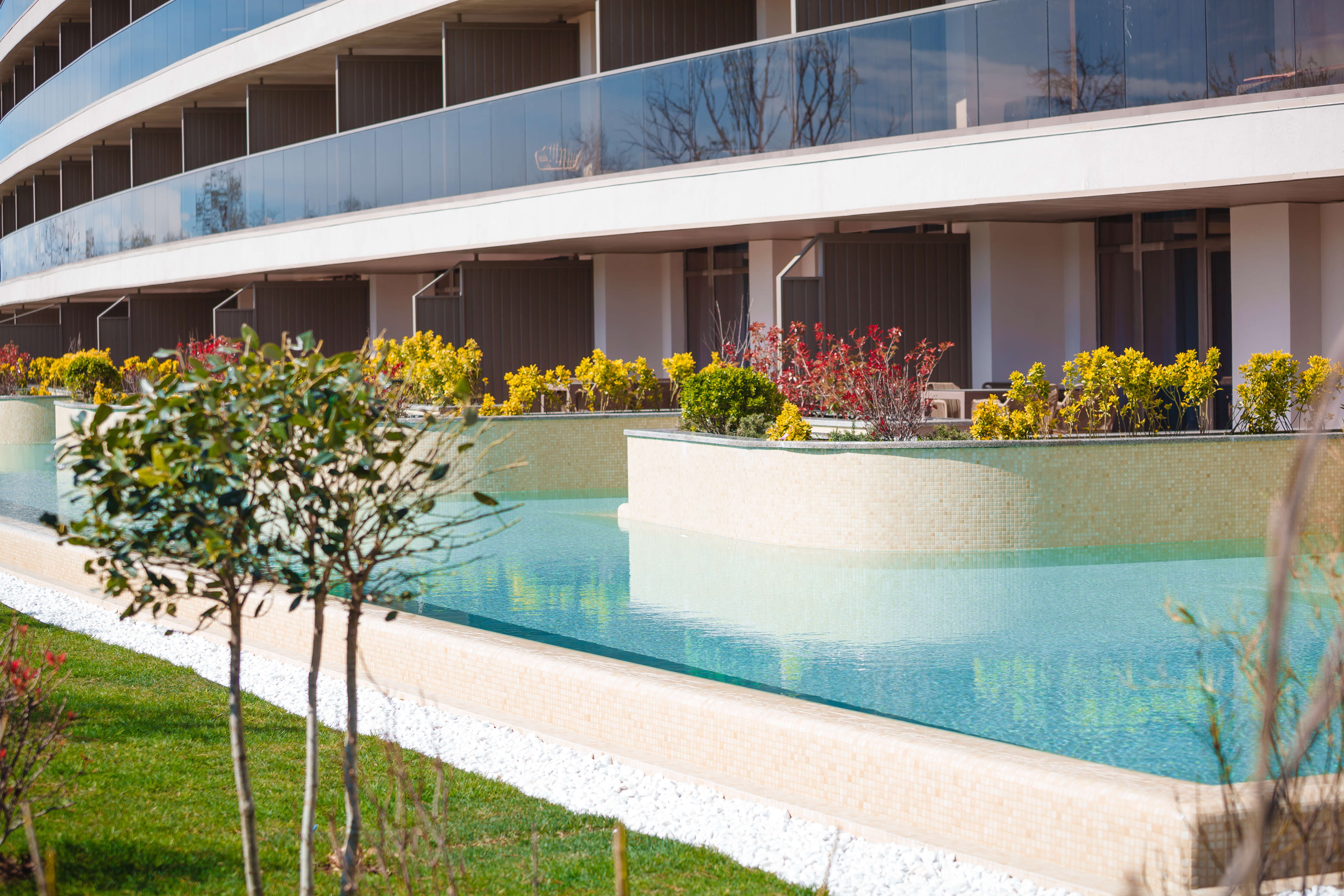 Swim-Up Resort