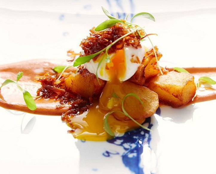 Dining at Blu Restaurant on Infinity