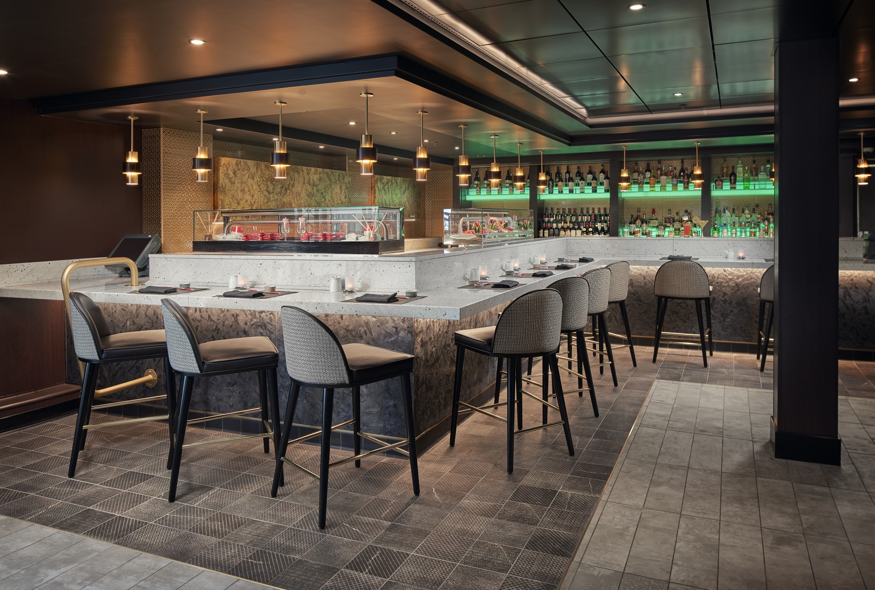 Pinnacle Lounge and Sushi Bar on Norwegian Sky