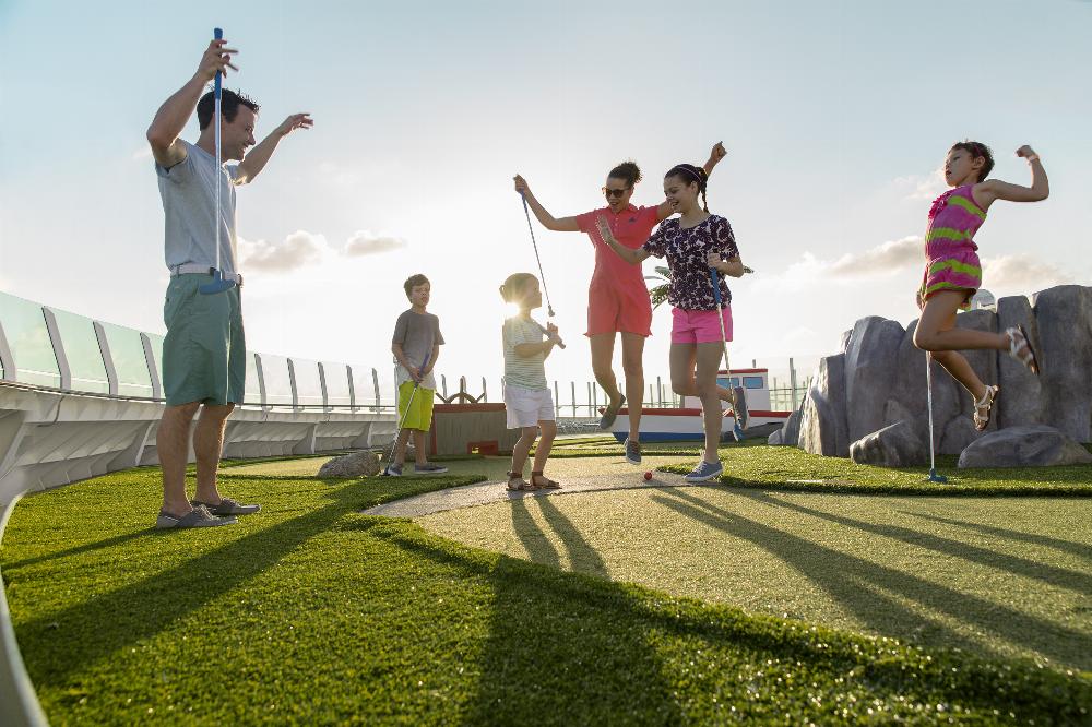 Mini Golf on Liberty of the Seas