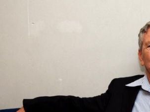 In 1974, Amos Oz Wasn’t World-Famous — But He Was Already A Political Rebel by the Forward